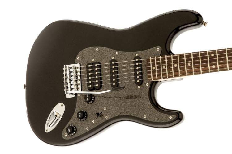 Screenshot 2021-06-09 at 14-48-39 big_SQUIER-Affinity-Stratocaster-HSS-Podstrunnica-palisandrowa-Montego-Black-Metallic-031[...].png