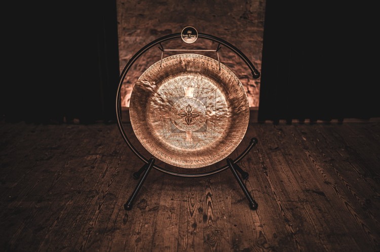 MEINL GONG IG1 Indian Premium gong 22" ze stojakiem i pałką MGM-S