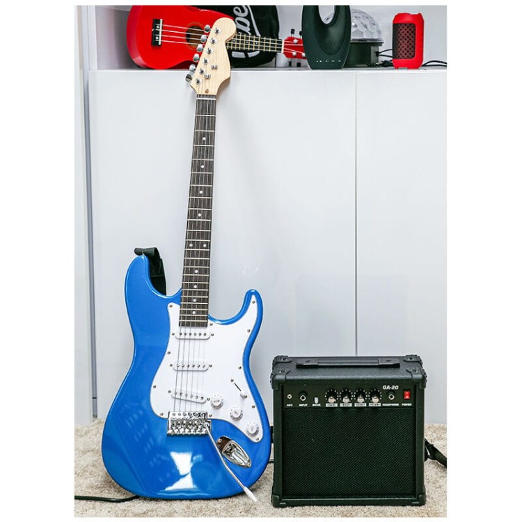 2325AC2C0D5DF4DF4990E6F6DE1DDD61Cnn-eg-gitara-elektryczna-stratocaster-zestaw-09.jpg